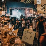 Street food concert Dijon en plein air : foule, DJ et buvette